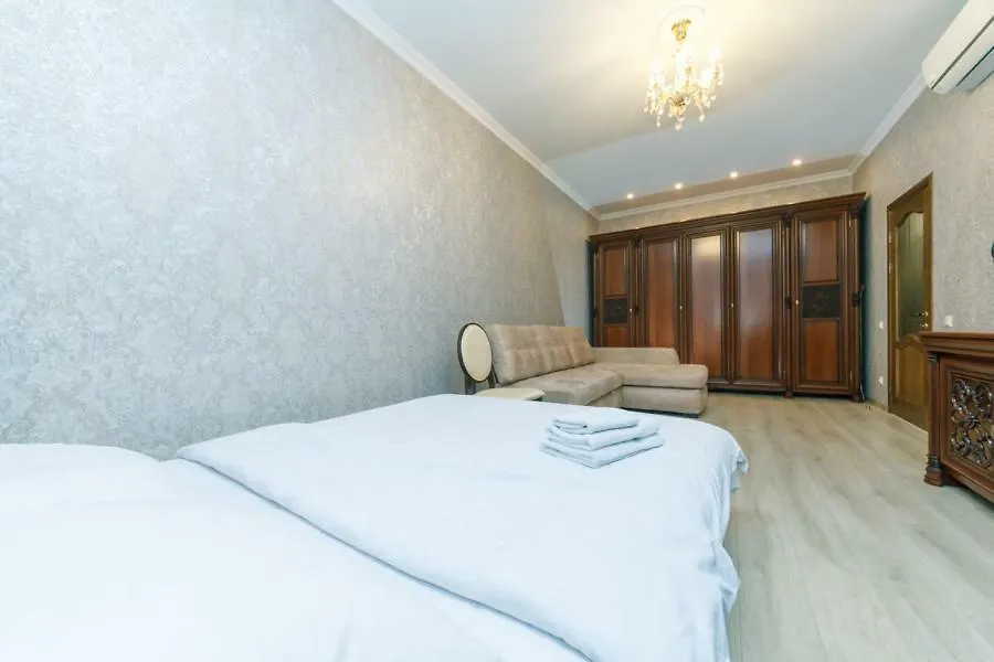 Apart Assistant On Smart Plaza Kiev