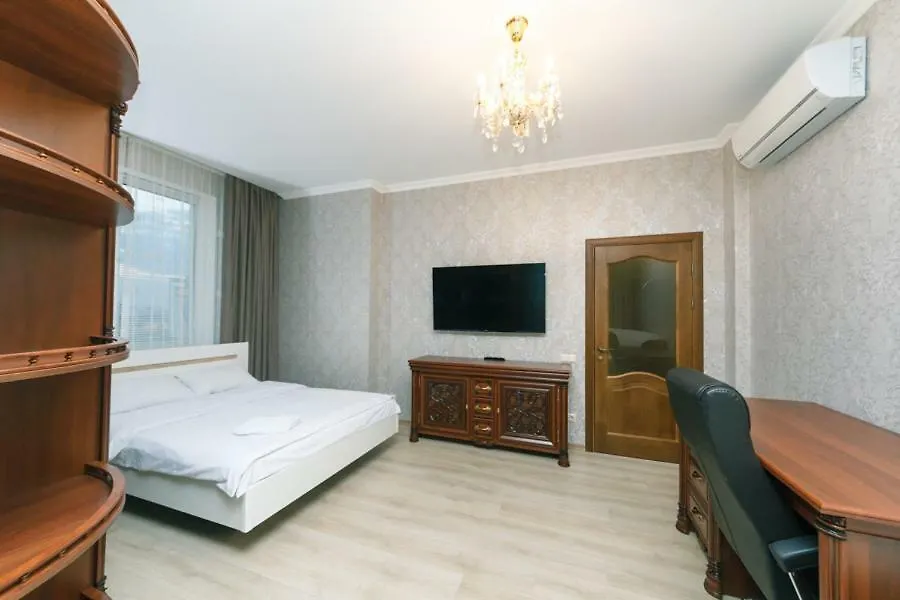 Apart Assistant On Smart Plaza Киев 2*,  Украина